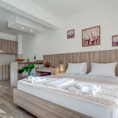 Adriatik Lux *
